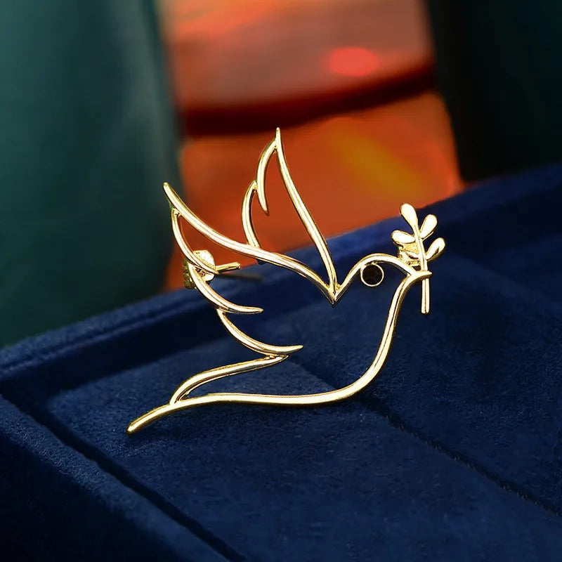 New Minimalist Hollow Out Peace Dove Brooch Exquisite Design Temperament Corsage Suit Jacket Fashionable Pin Accessories Broche